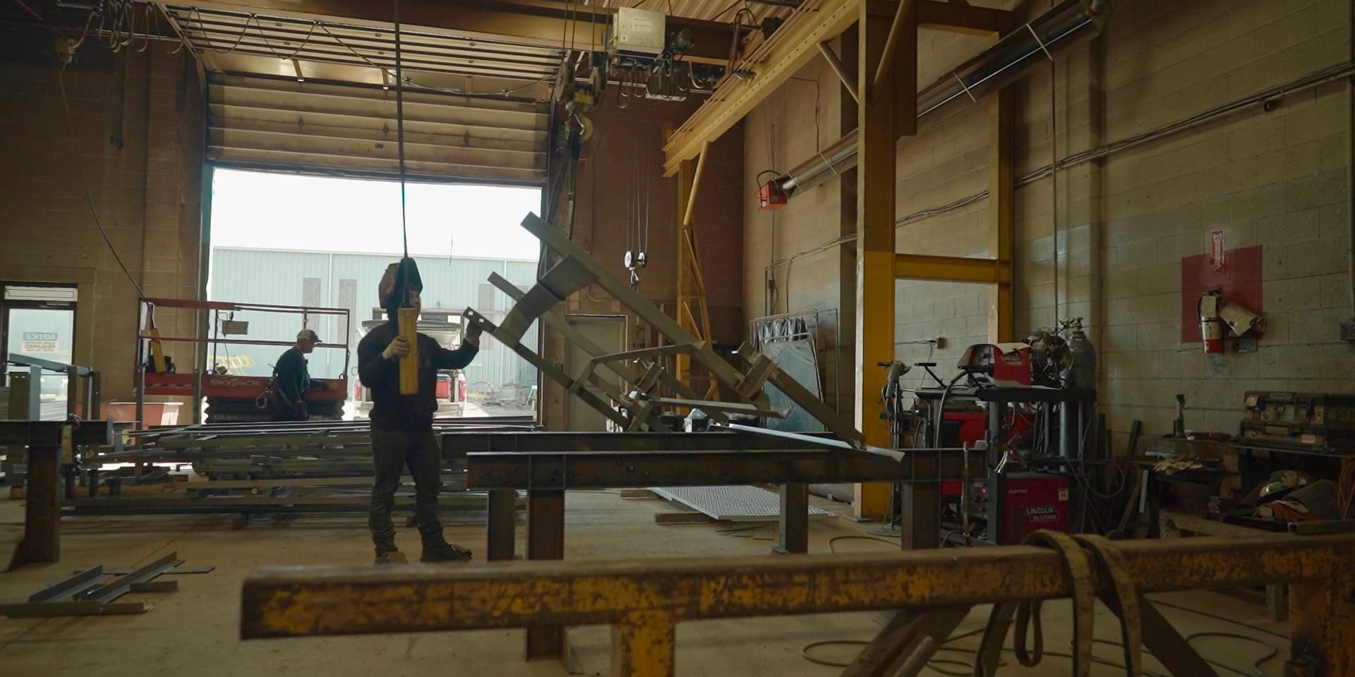 Rigged lift under documented lift plan